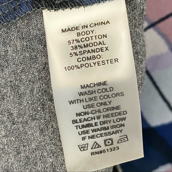 TWO VINCE CAMUTO SEMI-SHEER LONG SLEEVE ZIP TOP M - Picture 9 of 12